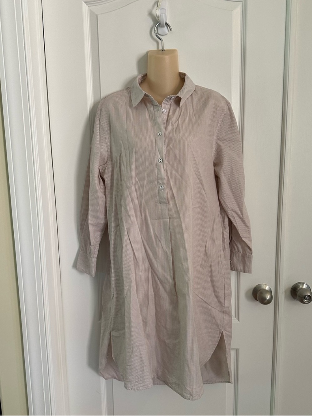 Mersea size small Essential Collar Shirt Dress - Beige and White Striped‎